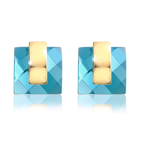 Swarovski Crystals Teal Blue Faceted Earrings - Picture 1 of 5